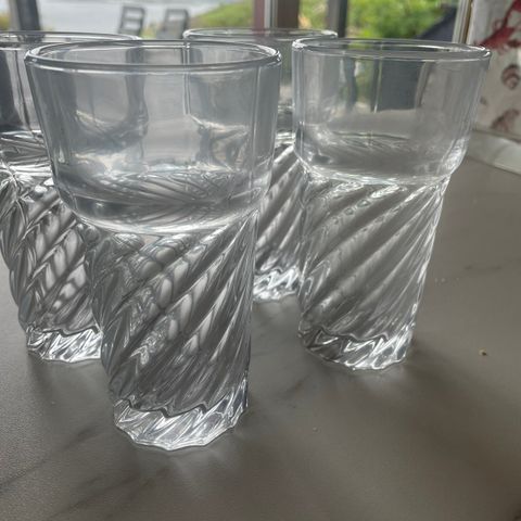 4 kaffe latte glass 20 kr stk