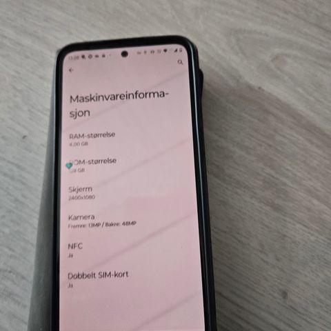 Mobil Motorola Moto g41 inkl lommedeksel