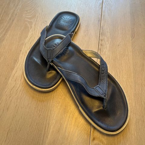 Ugg «flip flop» sandaler.