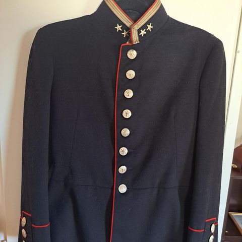 Vintage norsk gallauniform (str S/M?)