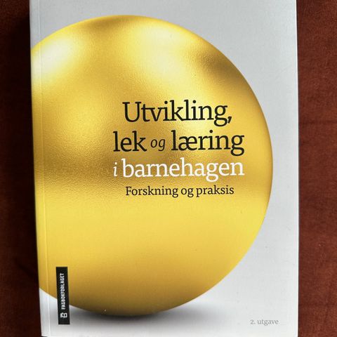 Helt nye bøker til barnehagelærer studiet