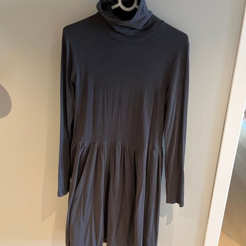 Jersey kjole fra Just Female (str M)