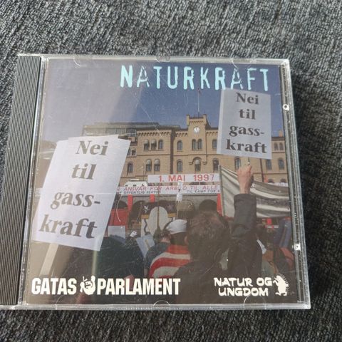 Skrotfot: Gatas Parlament og NoU Naturkraft