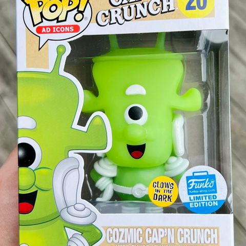 Funko Pop! Ad Icons: Cozmic Cap'n Crunch (Glow) | Quaker Oats (20)