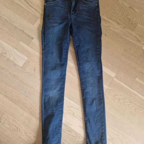 Jeans bukse fra Never Denim Bik Bok