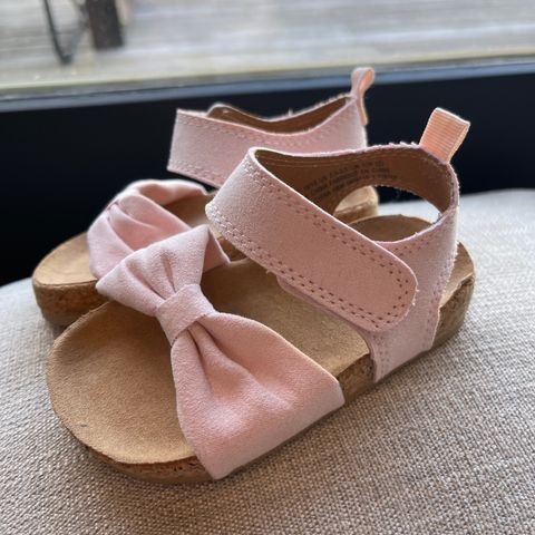 Rosa sandaler til baby str 19
