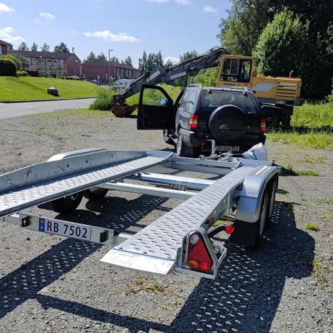 Bilfrakter bilhenger, nyttelast 2440kg, med 4 stropper, tilhenger