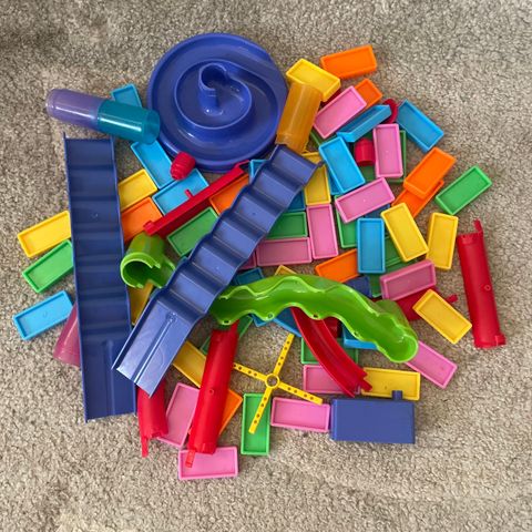 Domino spill