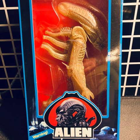 Nye priser! NECA Alien Accessory kit og Prototype Alien.