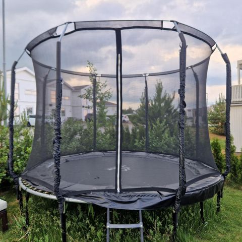 Trampoline