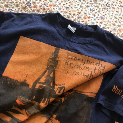 T-shirts med Neil Young ønskes kjøpt
