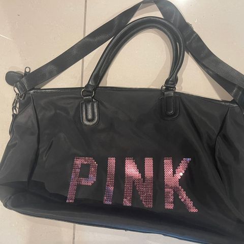 Pink gymbag