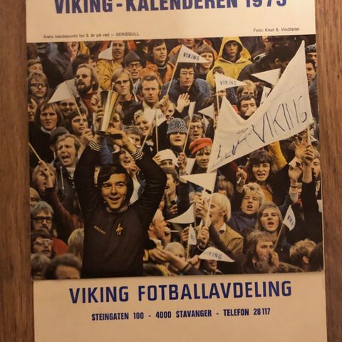 Viking-Kalenderen 1975 - Signert av spillerne på Gullaget 1974