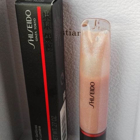 Shiseido Shimmer GelGloss. Farge 02 Nude.