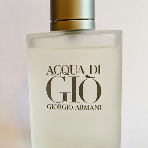 Acqua di Gio - 90 % igjen. Ferdig prutet, pruting besvares ikke. Frakt kr. 39,-