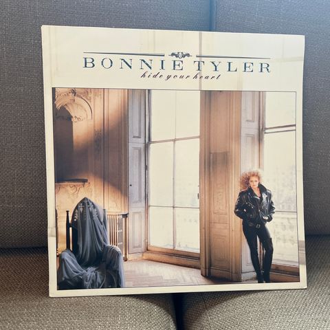 Bonnie Tyler – Hide Your Heart
