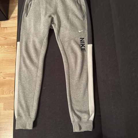 NIKE TRACKSUIT TIL SALGS!!