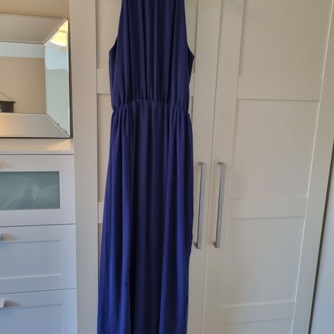 Blå kjole fra Bikbok