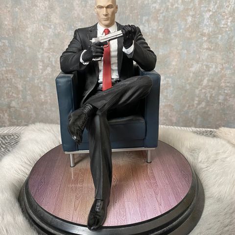 Hitman, Agent 47 statue