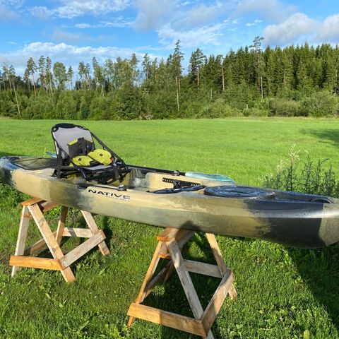 Fiskekajakk Nativewatercraft Manta Ray Angler 12 XT med ekkolodd