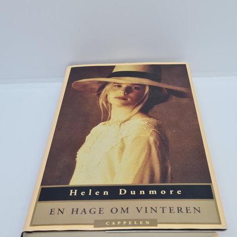 En hage om vinteren - Helen Dunmore