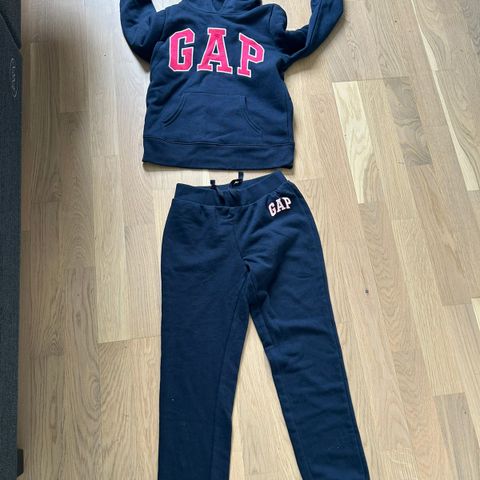 GAP joggedress (ubrukt)