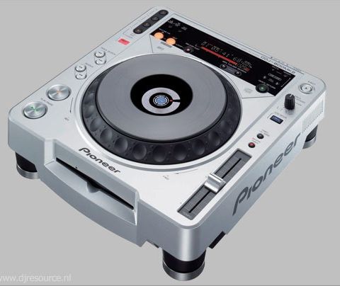 Dj anlegg: Pioneer cdj-800mk2 og BehringerMixerPRO DX500