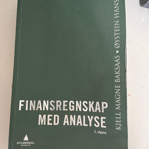 Finansregnskap med analyse