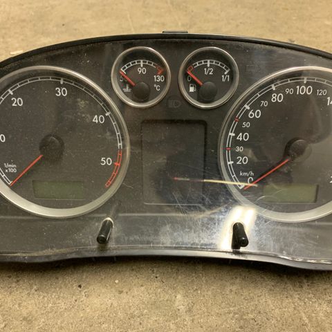 Volkswagen Passat 3bg speedometer