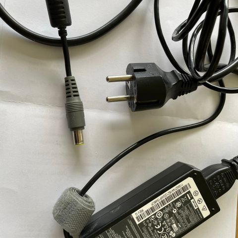 Lenovo AC Adapter / Lader- 65W 20V