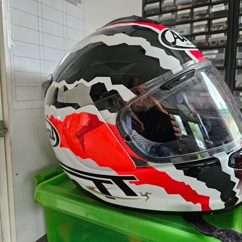 Arai chaser-x hjelm str xl