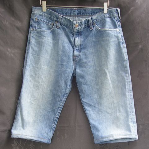 Levis 507 shorts str W36 (litt liten)