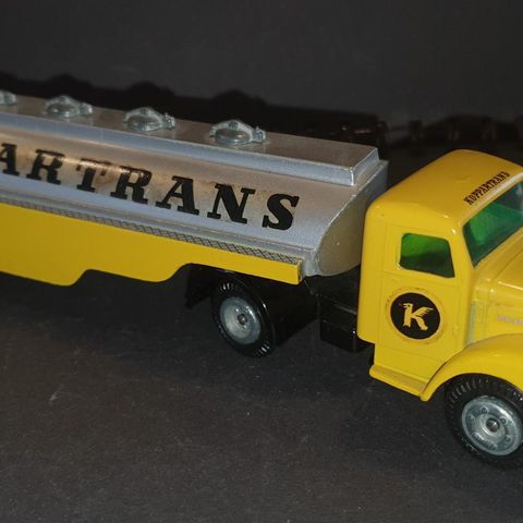 Tekno Danmark modell 434.  76 Scania Vabis Koppartrans Tankbil