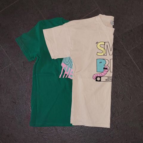 2 T-shirts str 158/164, 90 kr