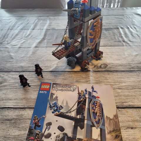 Lego Castle: 8875 King's Siege Tower