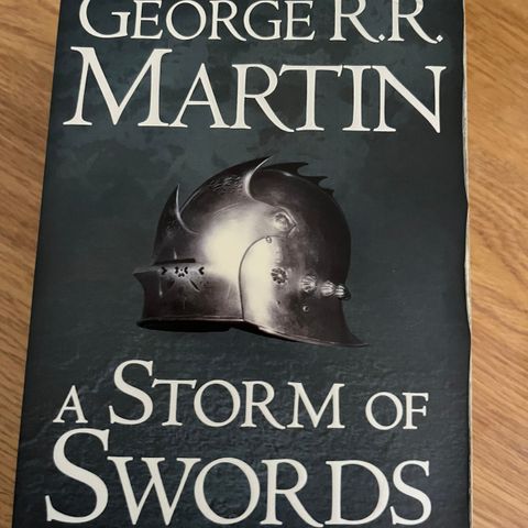 A storm of swords (engelsk). George RR Martin