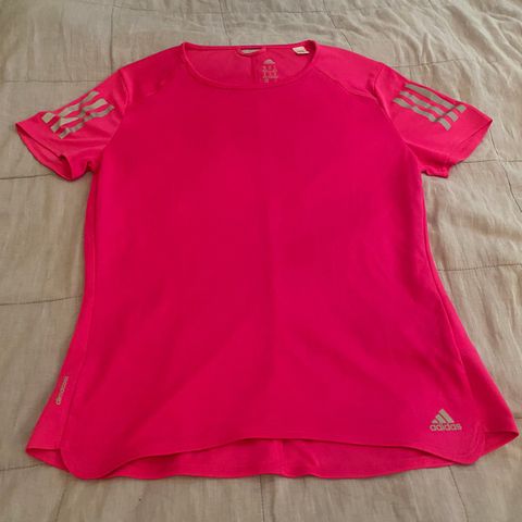 Rosa Adidas tskjorte