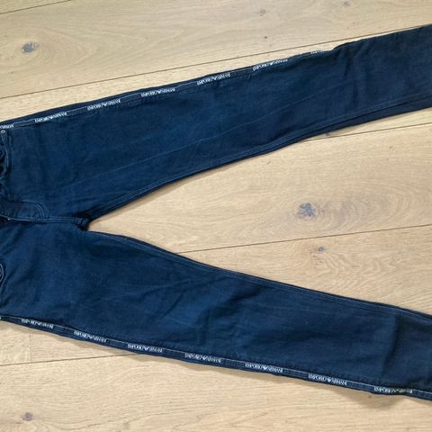 Emporio Armani jeans dame 29/32