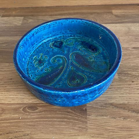 Vntage Bitossi bowl in Rimini Blue by Aldo Londi 1960s