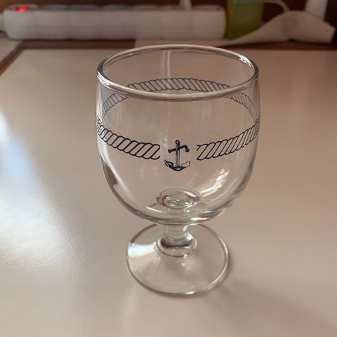 Maritime glass ønskes kjøpt