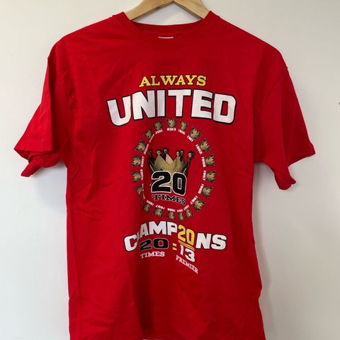 4 stk Manchester United Champions 2013 t skjorter str medium