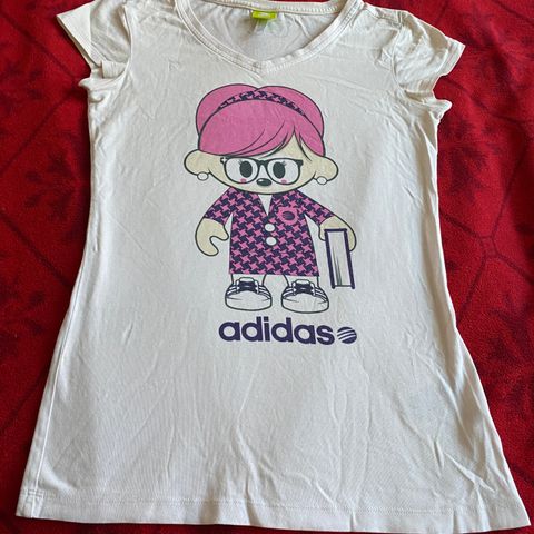 Cute Adidas T-shirt for Trening / Workout Tsjørt