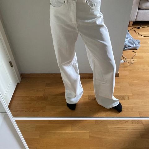 Hvite wide leg jeans