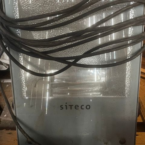 2 Siteco lyskastere for salg, gi bud