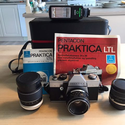 Pentacon Praktica LTL Speilreflekskamera m/Super Varexon 135mm,35mm,Sunpak Blitz