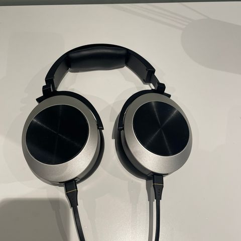 Audeze EL-8