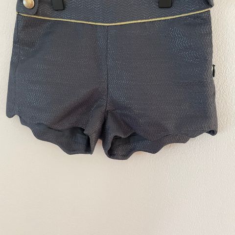 Pen shorts fra Billieblush i størrelse 8 år