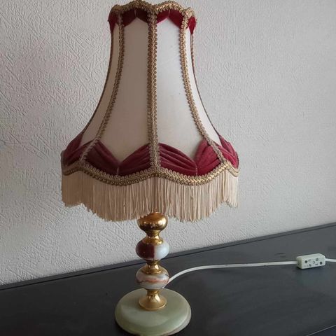 Vintage lampe i onyx  -  Pent brukt