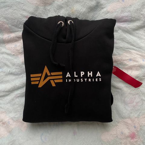 Alpha Industries hettegenser
