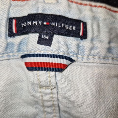 Tommy Hilfiger